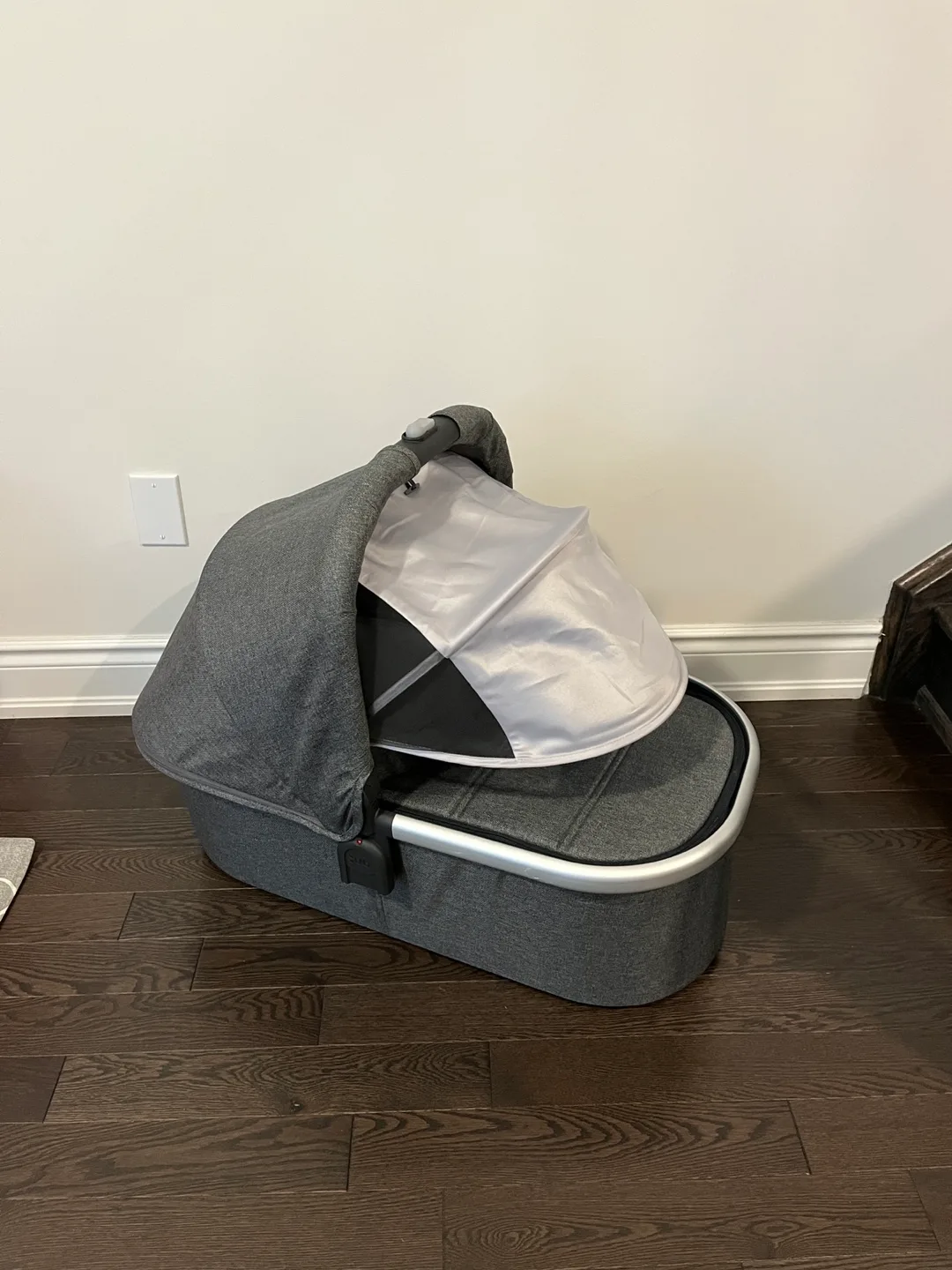 UPPAbaby Bassinet V2 image indicator(2)