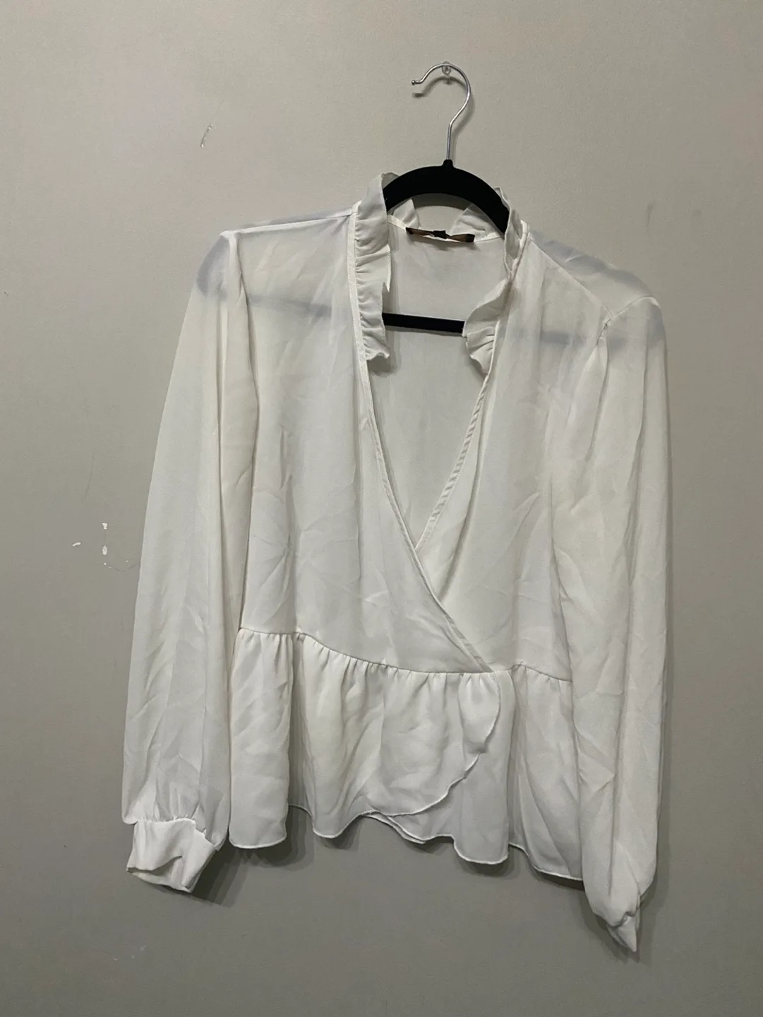 Bundle of 5 Tops - Charlotte Russe & Luna Allegria image indicator(3)