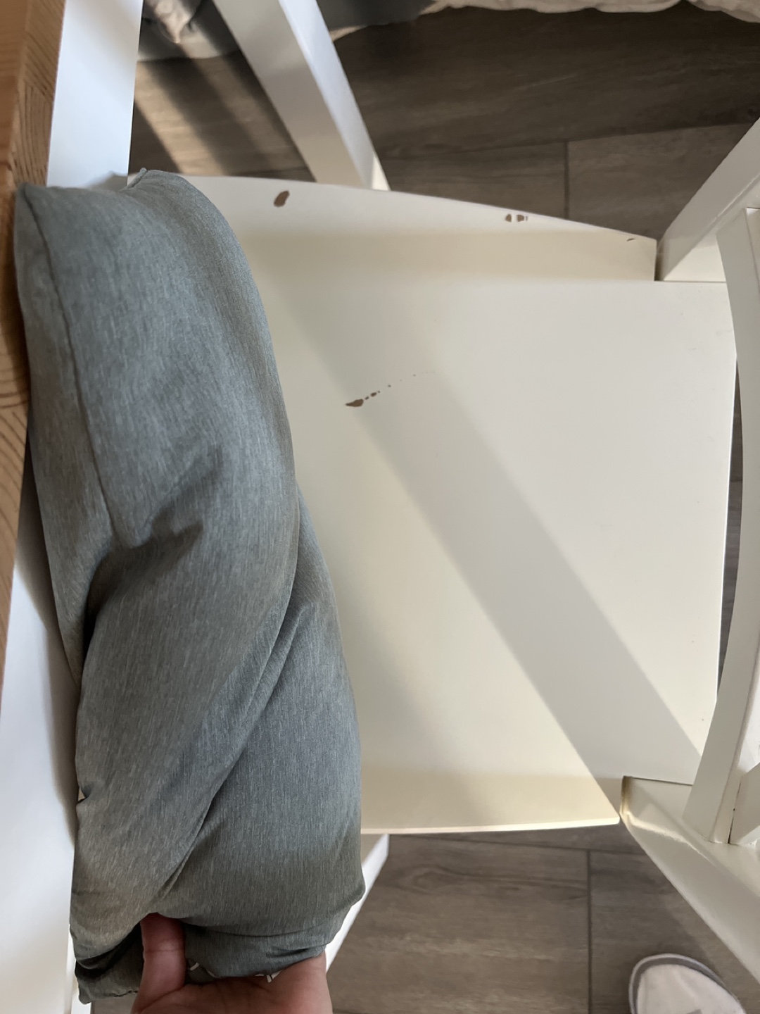 White Table and Two Chairs - photo 2