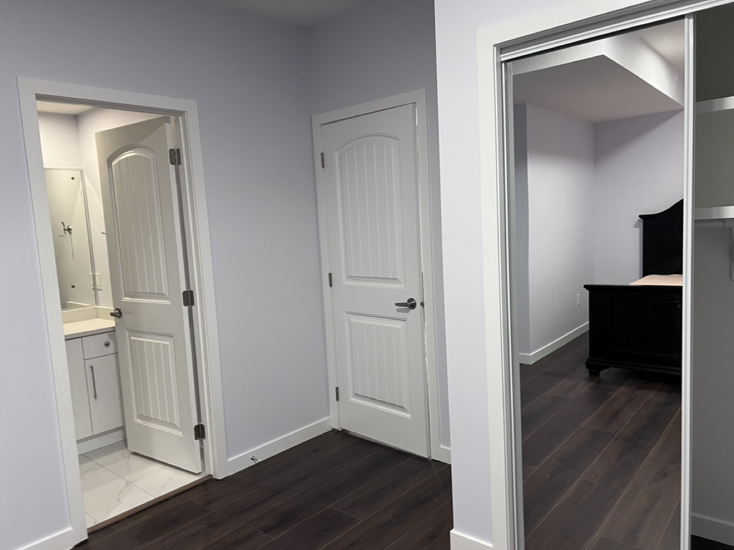 Basement suite with private bathroom - photo 3