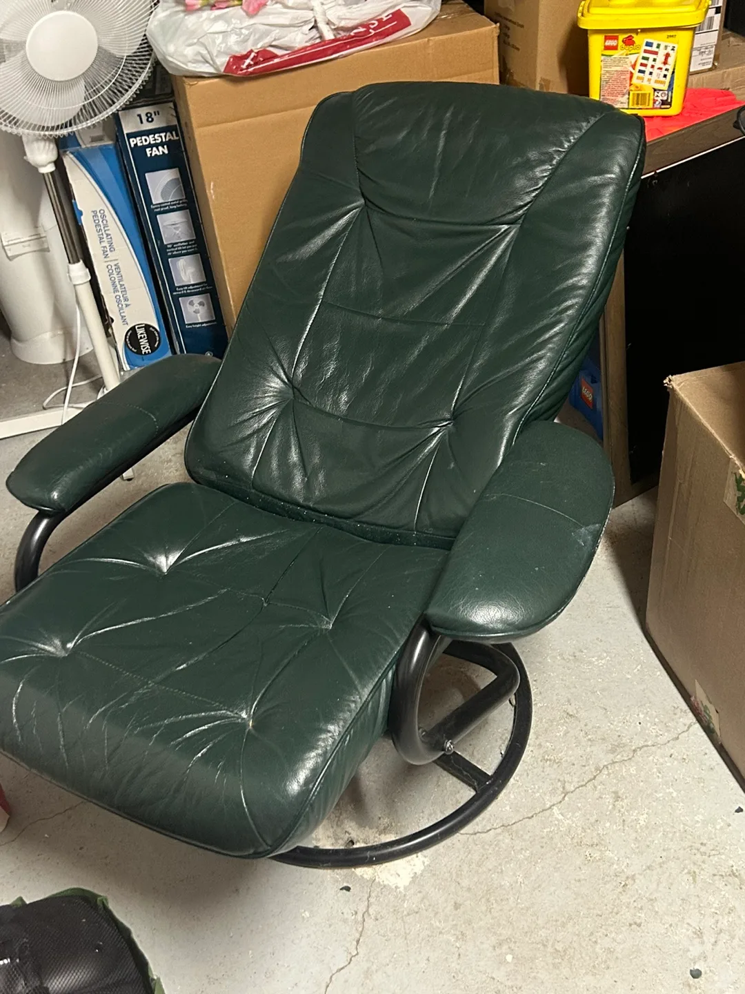 Leather Recliner with Ottoman image indicator(3)