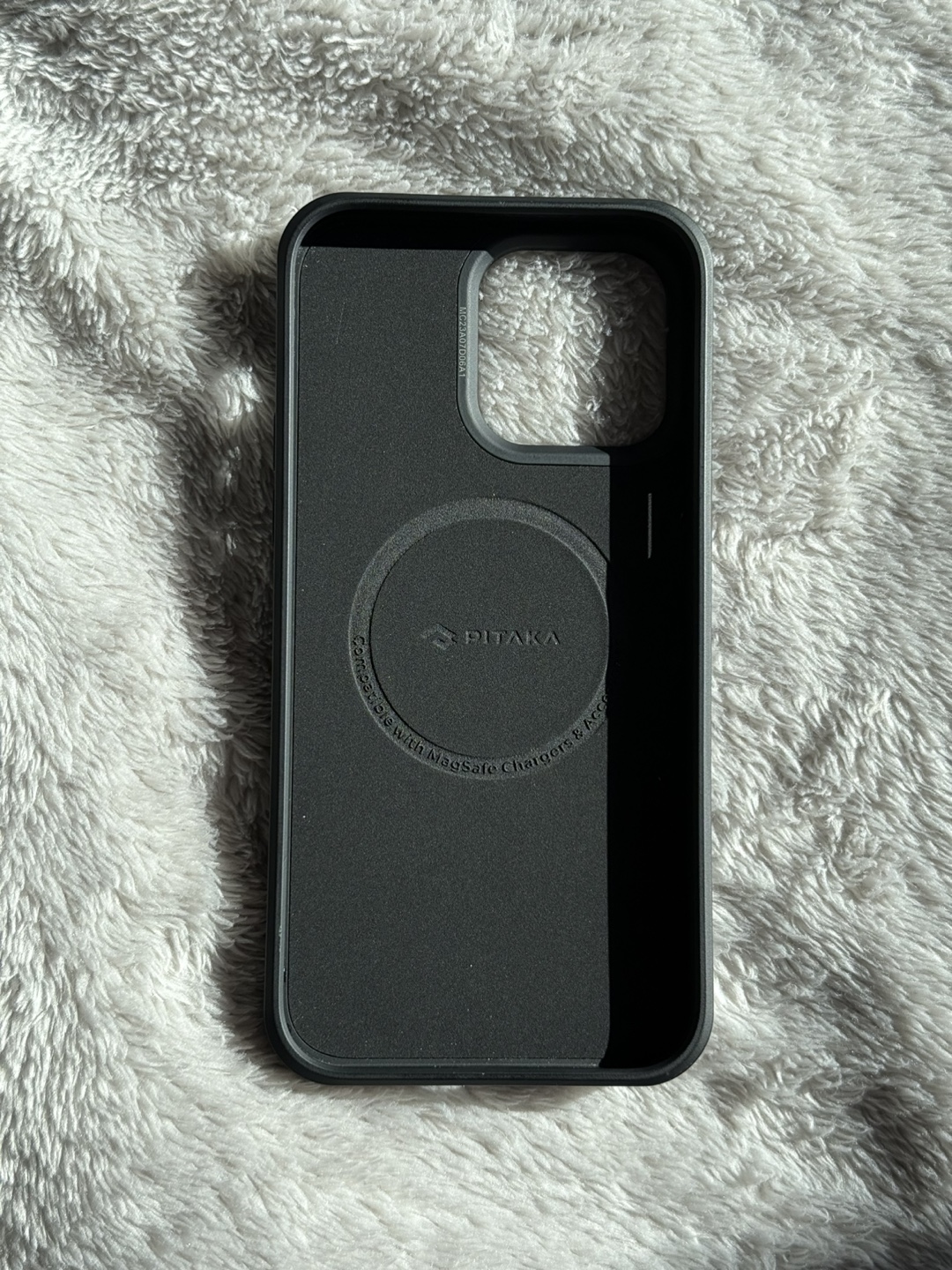 Pitaka iPhone 14 Pro Max Military-Grade Protective Case - photo 2