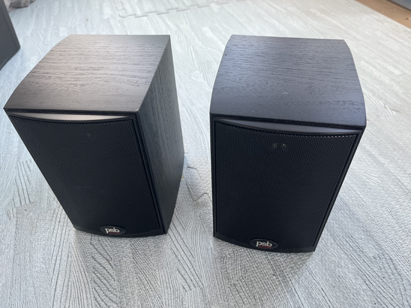 PSB Surround Speakers - photo 4