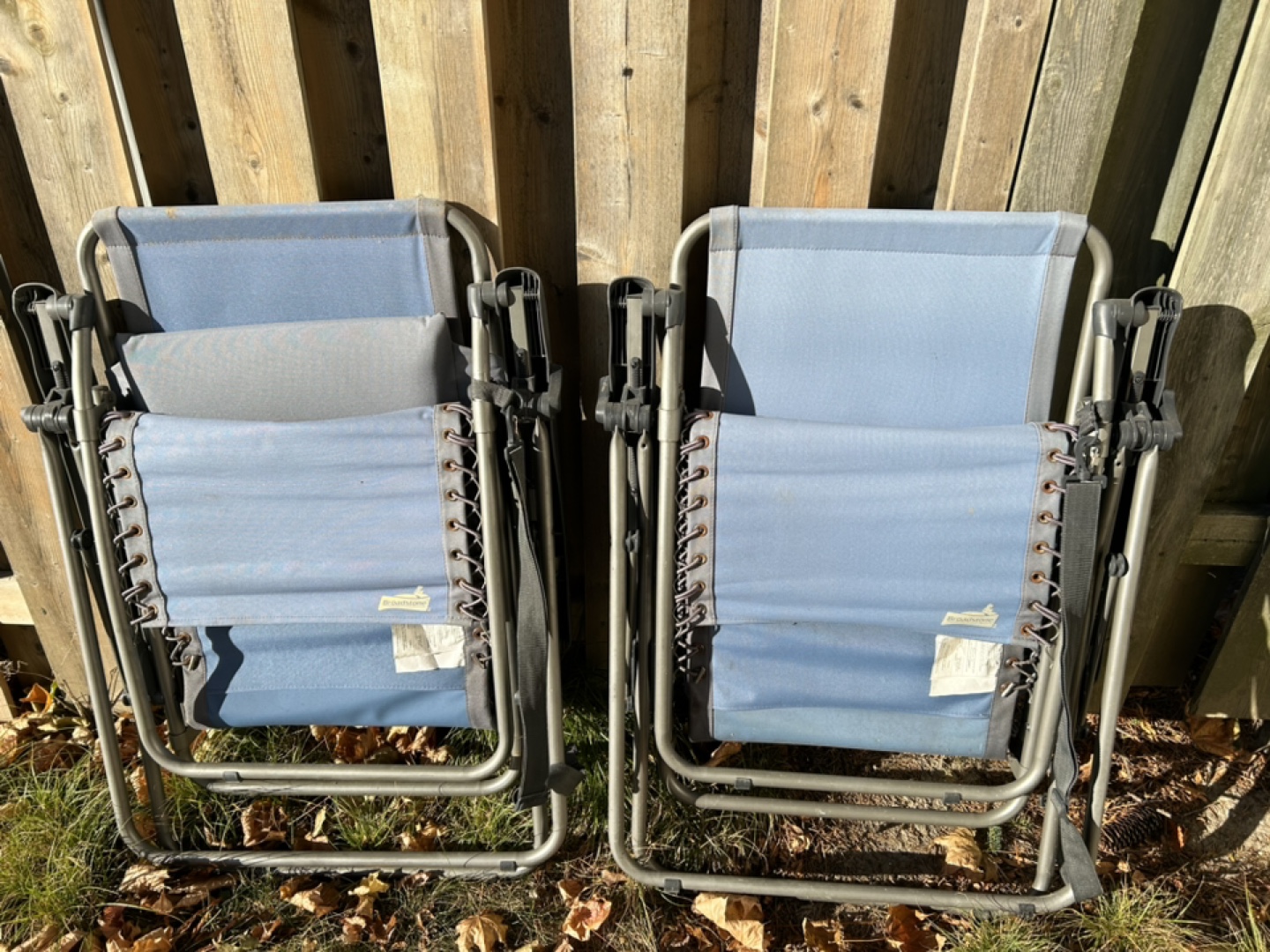 2 Zero Gravity Chairs - photo 4