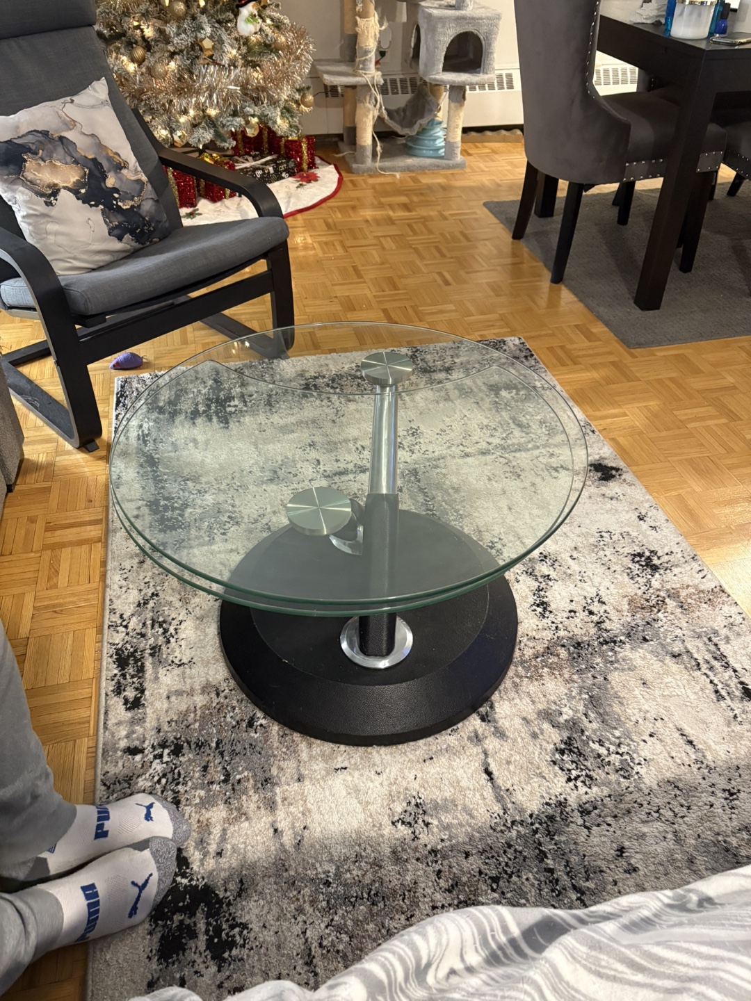 Circled swivel glass coffee table - photo 3