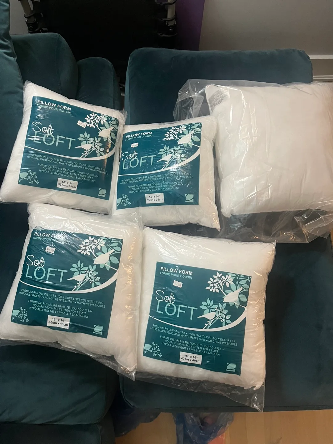BRAND NEW Soft Loft washable Pillow Inserts 5 for $20 MUST GO thumbnail