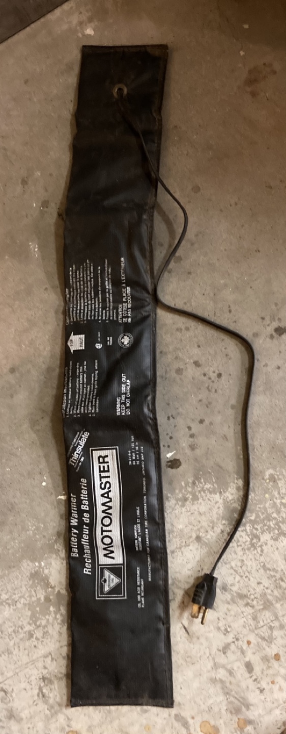 Motomaster Battery Warmer