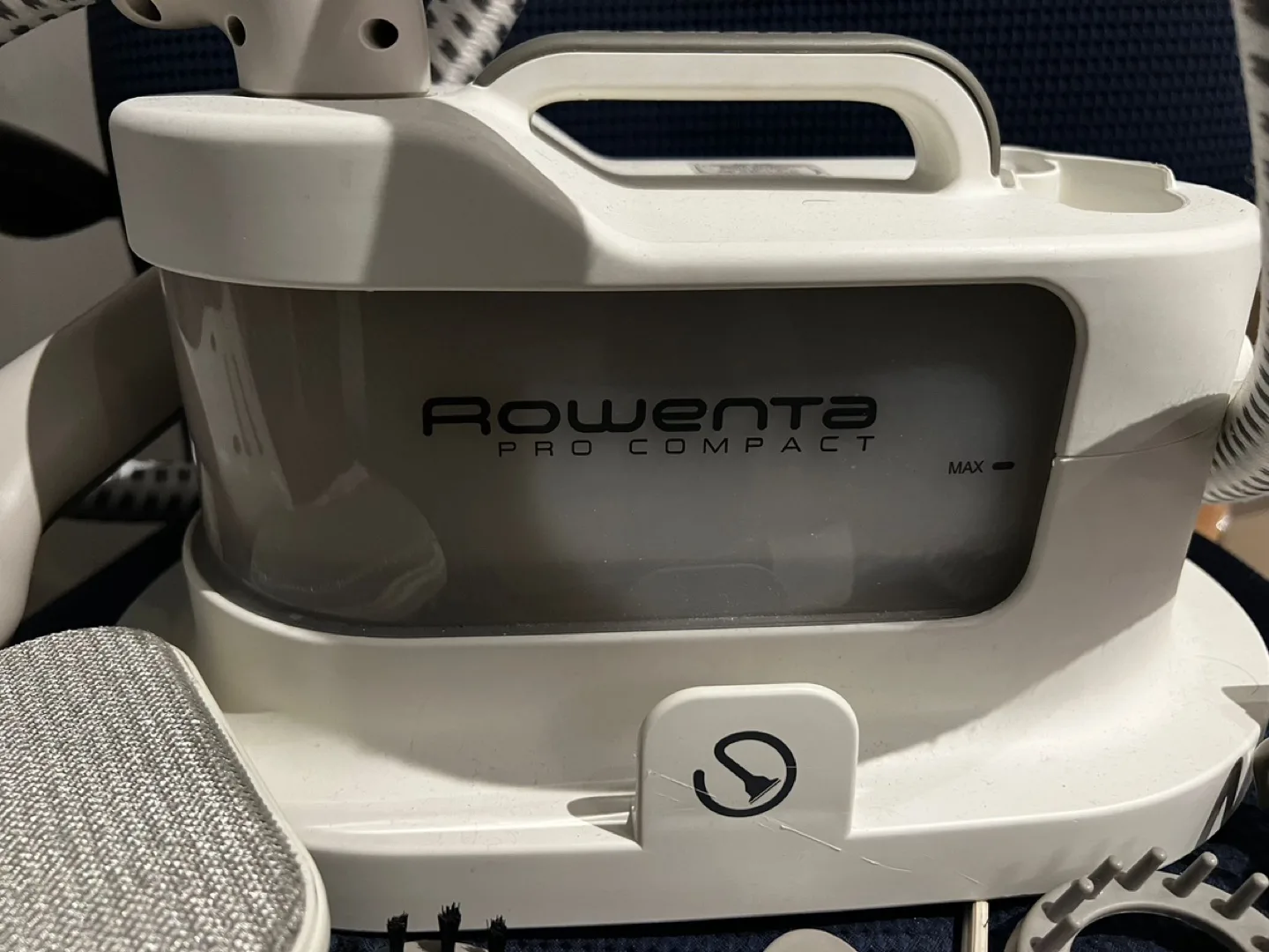 Rowenta Pro Compact Garment Steamer image indicator(4)