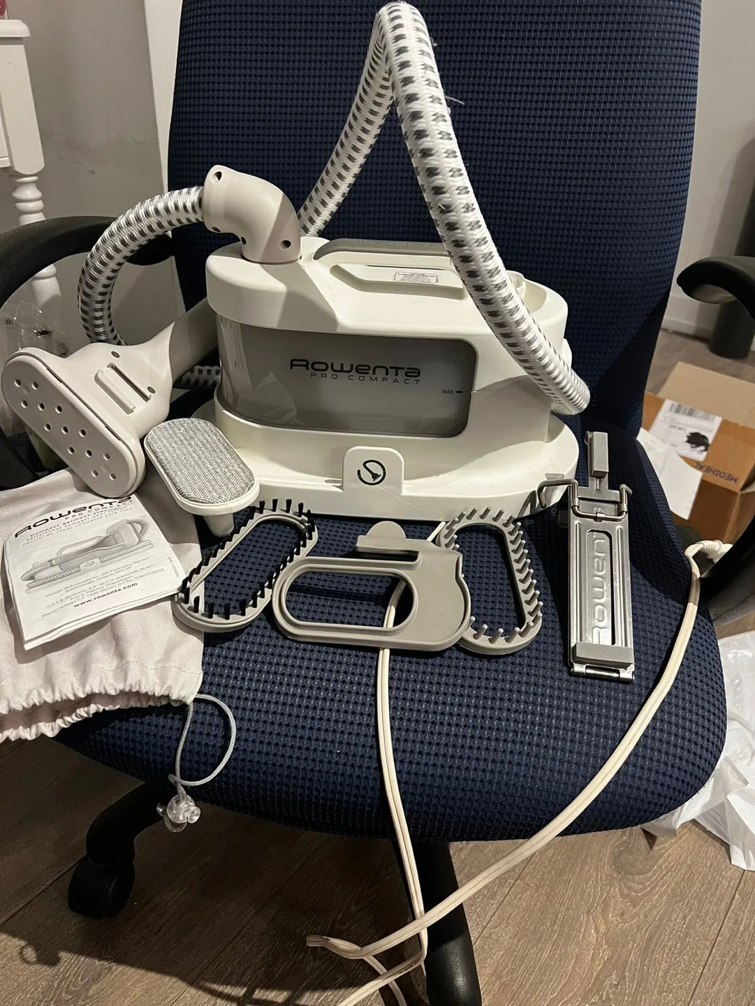 Rowenta Pro Compact Garment Steamer image indicator(3)