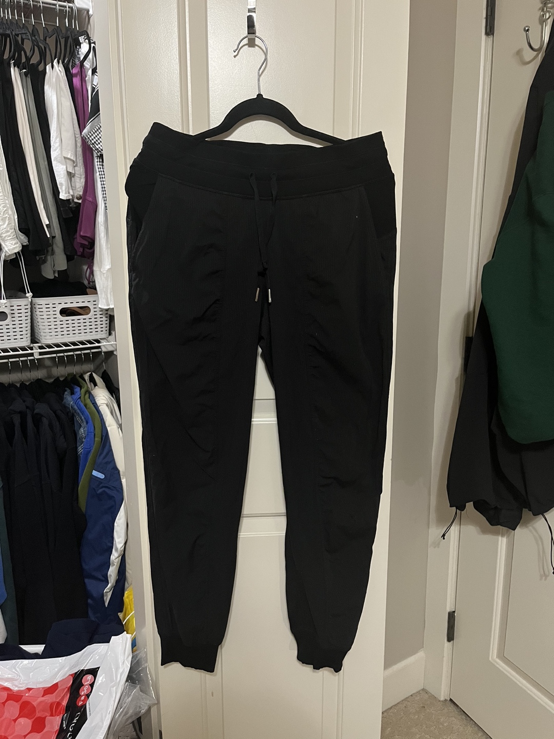 Lululemon Black Joggers - photo 5