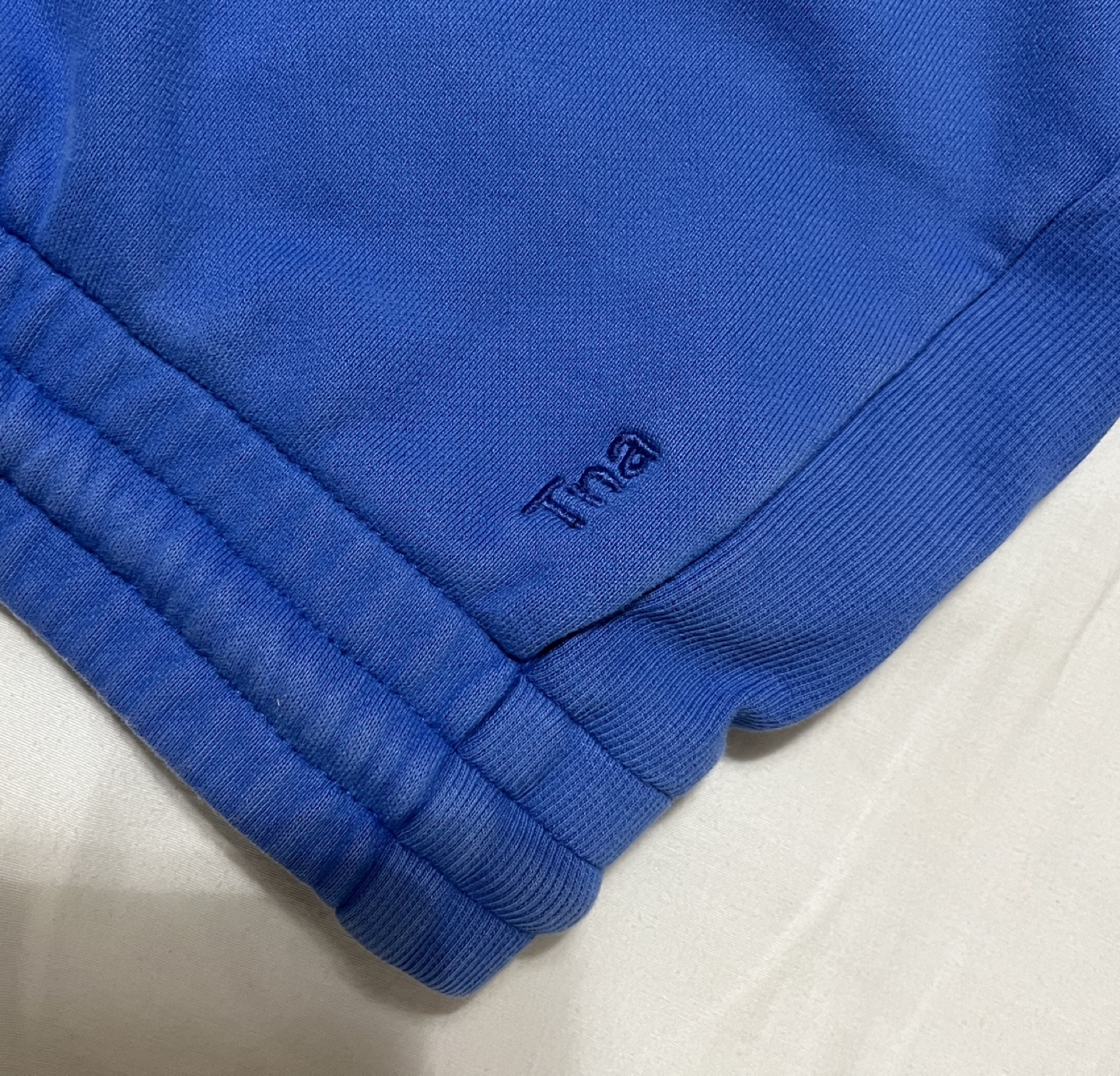 Aritzia TNA Cozy Fleece Boyfriend Mid-Thigh Sweatshort - photo 3