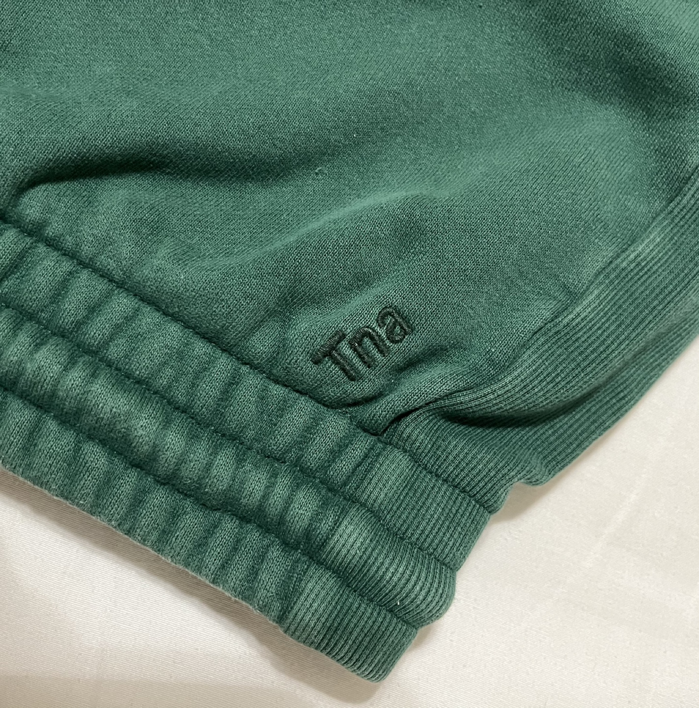 Aritzia TNA Cozy Fleece Boyfriend Mid-Thigh Sweatshort - photo 3