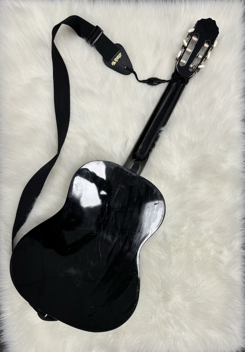 Aileen Acoustic Guitar Black $35 - photo 2