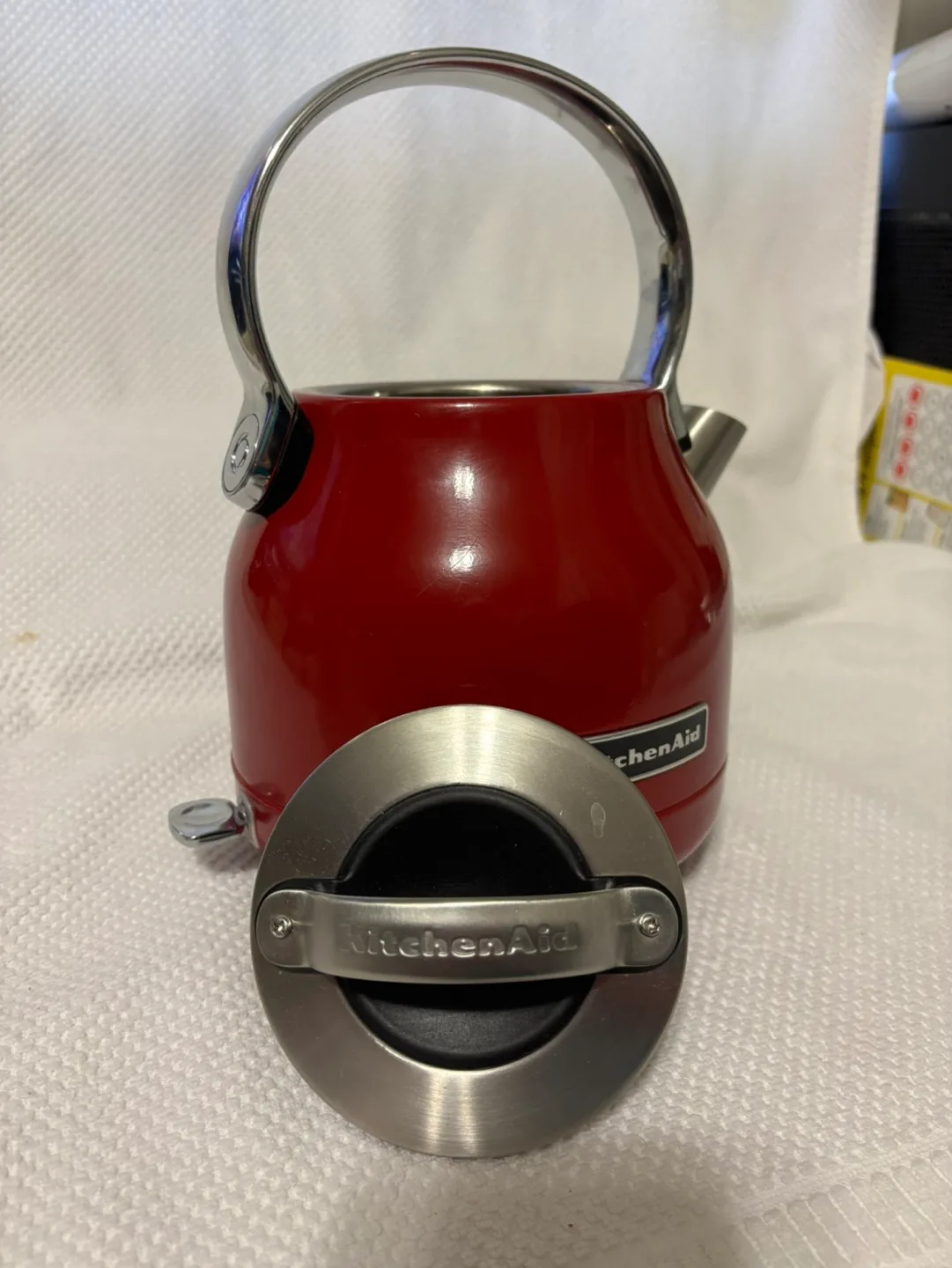 KitchenAid Electric Kettle Red image indicator(3)