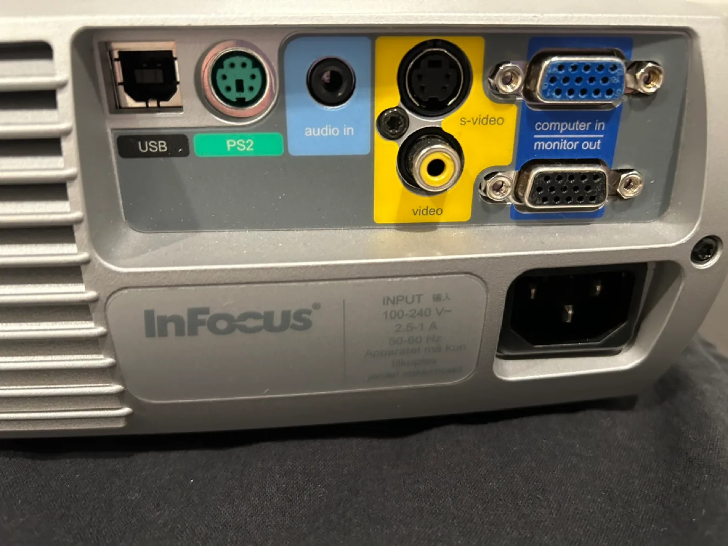 InFocus LP250 Projector image indicator(4)
