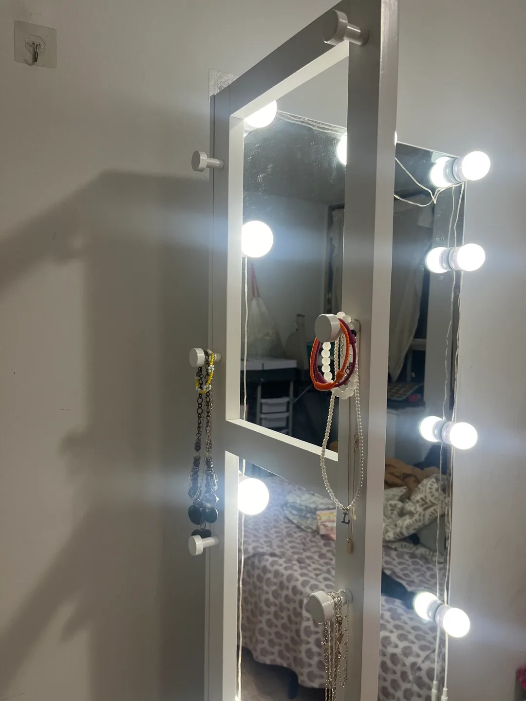 White Vanity mirror DRESSING TABLE with Lights image indicator(4)