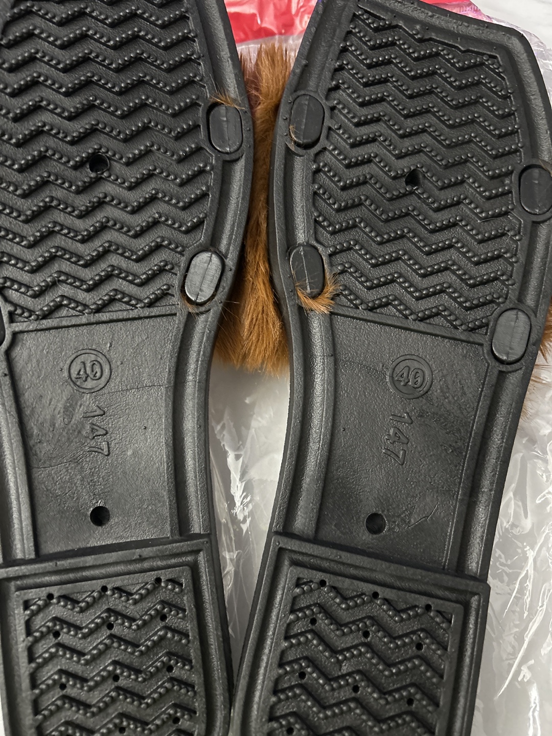 Faux Fur Brown Slippers - photo 3