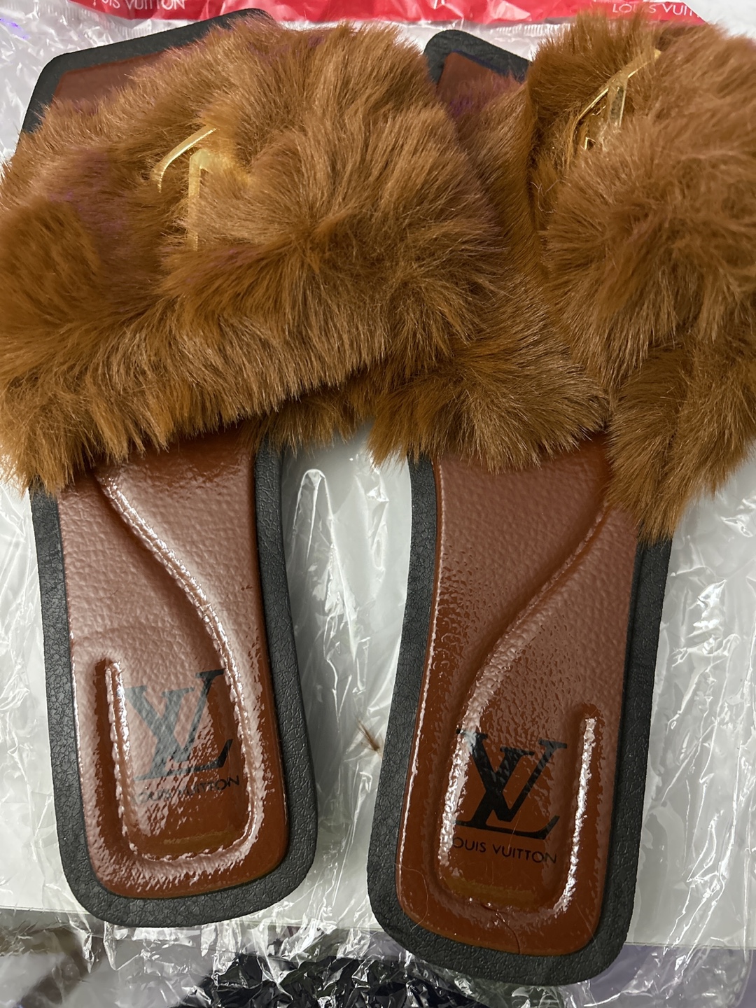 Faux Fur Brown Slippers - photo 2
