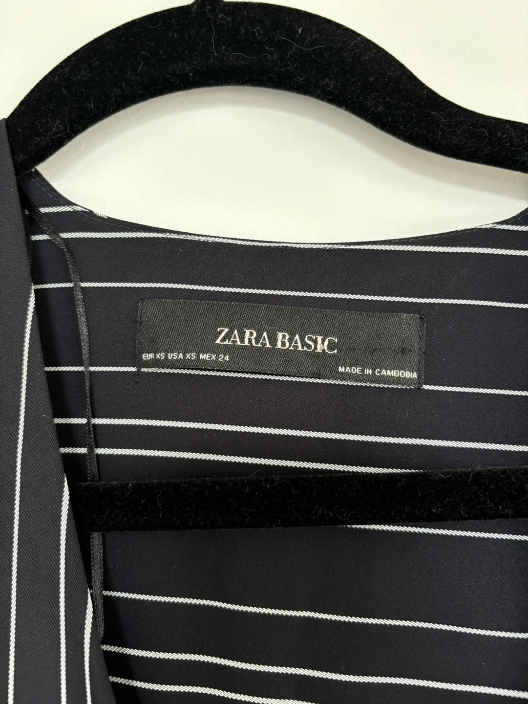 Zara Basic Striped Overcoat image indicator(4)