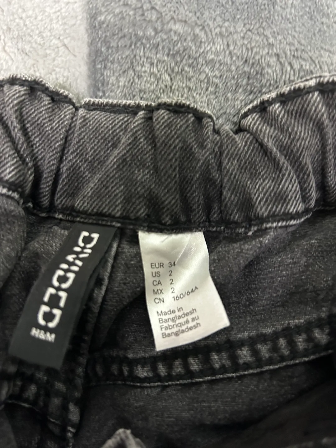 h&m cargo jeans image indicator(3)