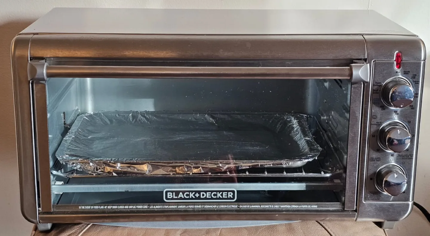 Black + Decker Crisp 'N Bake Air Fry Toaster Oven image indicator(2)