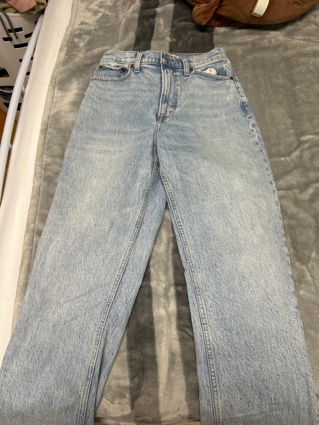 abercrombie & finch 90’s straight curvy love jeans image indicator(2)