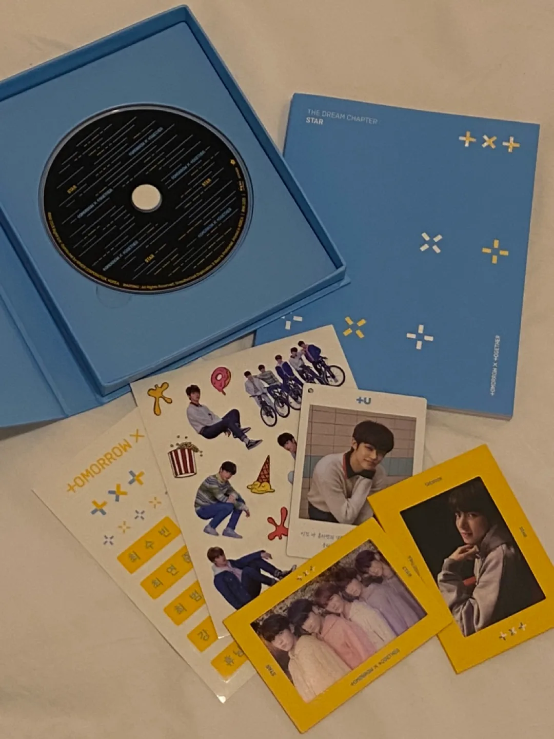TXT - The Dream Chapter: STAR KPOP Album image indicator(2)