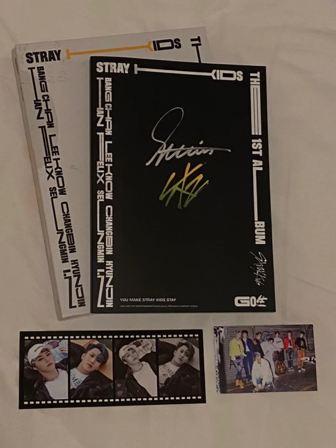 SIGNED Stray Kids Go KPOP Albums image indicator(4)