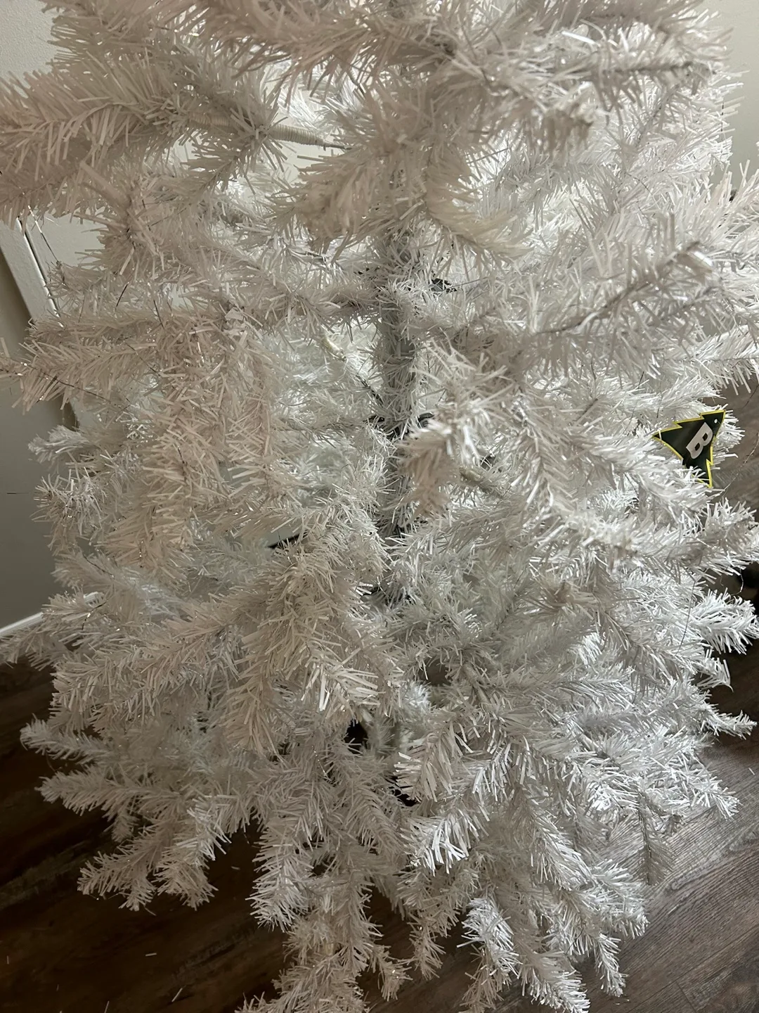 White Christmas Tree 6.5 ft image indicator(4)