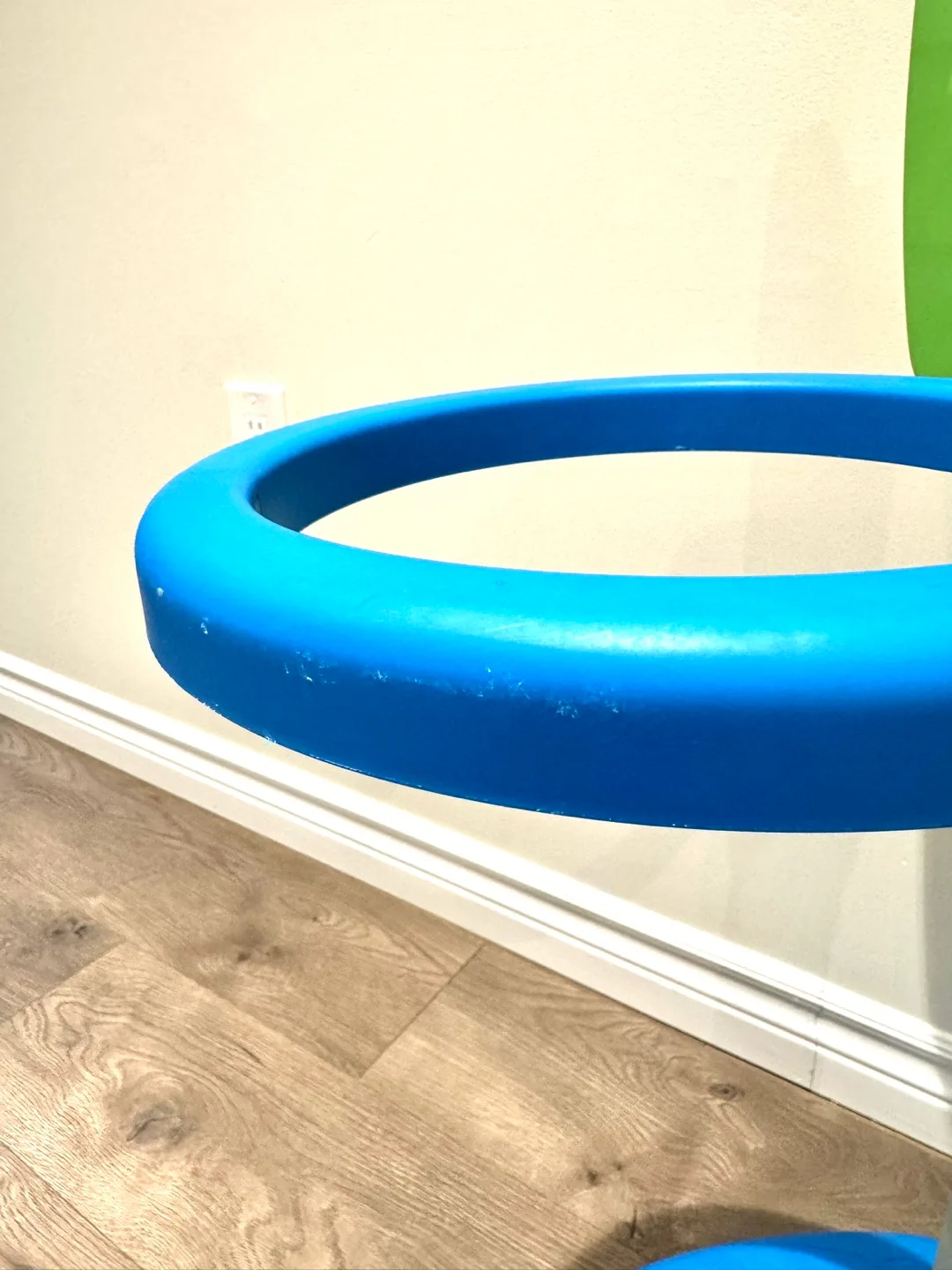 Little Tikes Basketball Hoop image indicator(8)