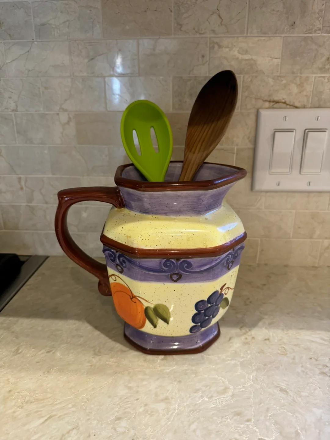 🧡 Vintage Ceramic Pitcher with Fruit Design image indicator(7)