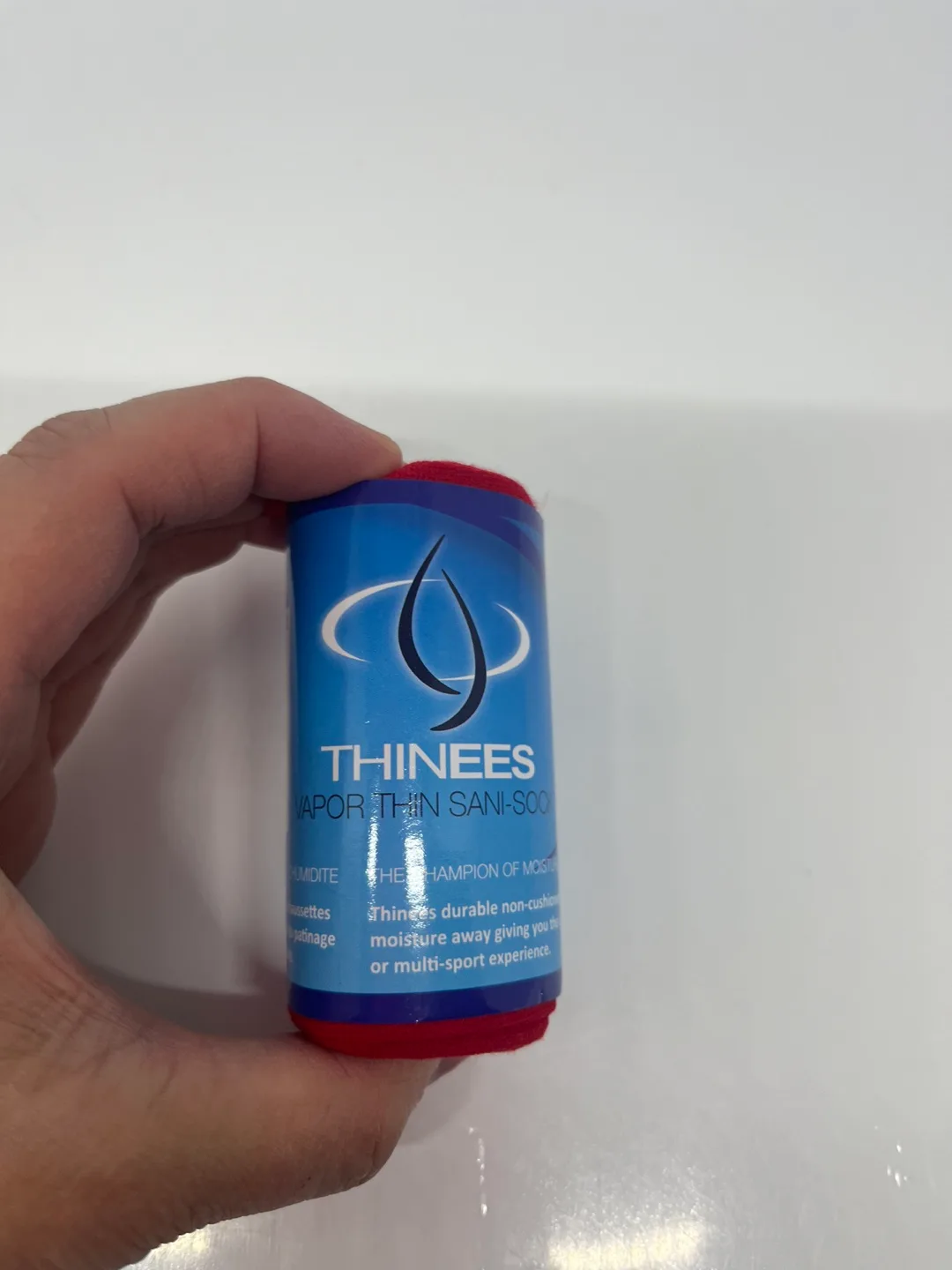 RED junior thinees figure skating sani socks - brand new image indicator(3)