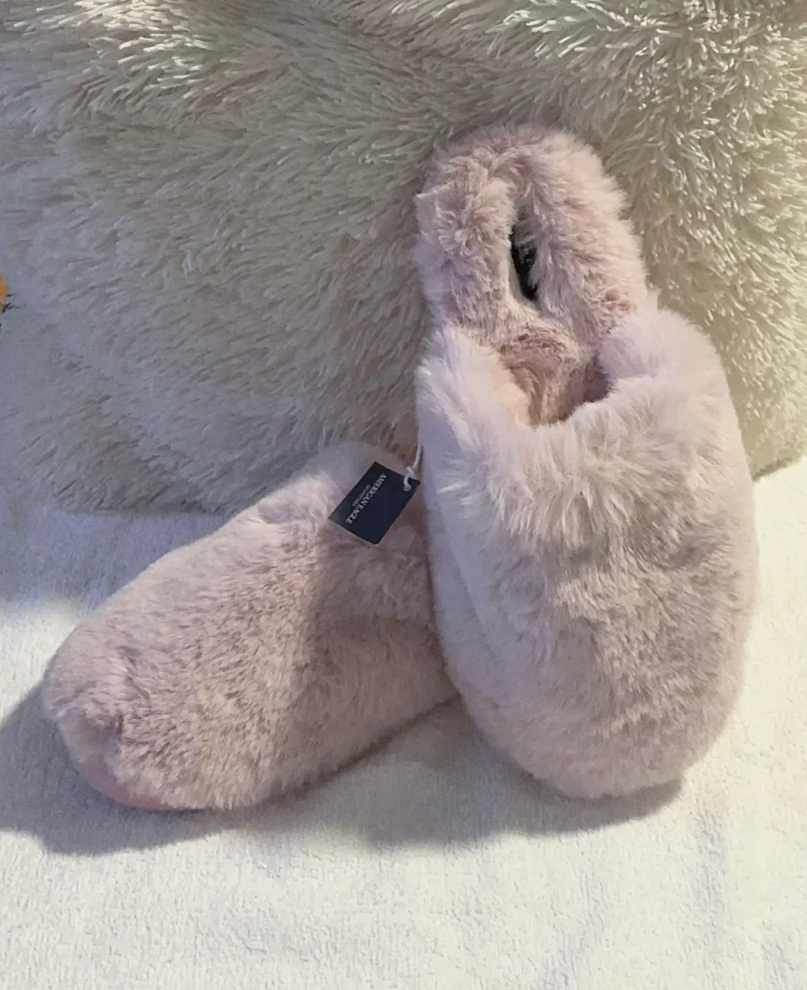 BED SLIPPERS (American Eagle ) SIZE:LARGE thumbnail