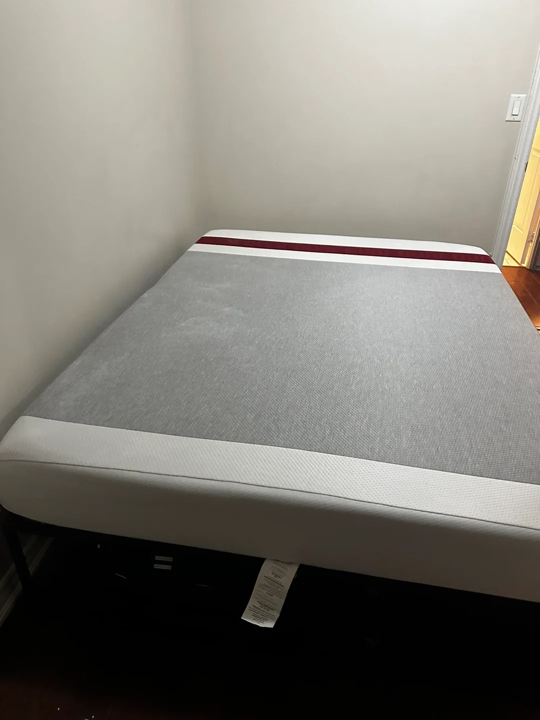 Queen Size Metal Bed Frame & mattress image indicator(3)