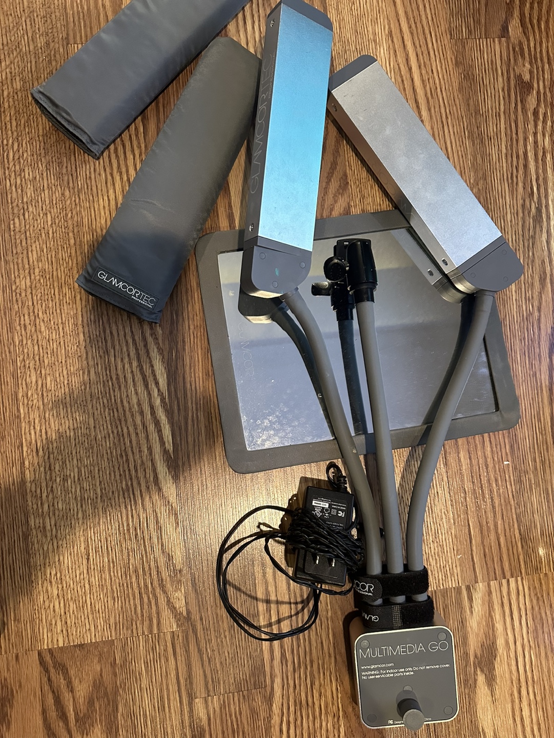 Glamcor Multimedia Go Makeup Lighting Kit - photo 2