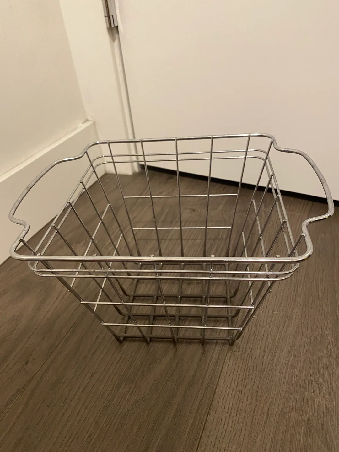 Metal Wire Fruit Basket image indicator(2)