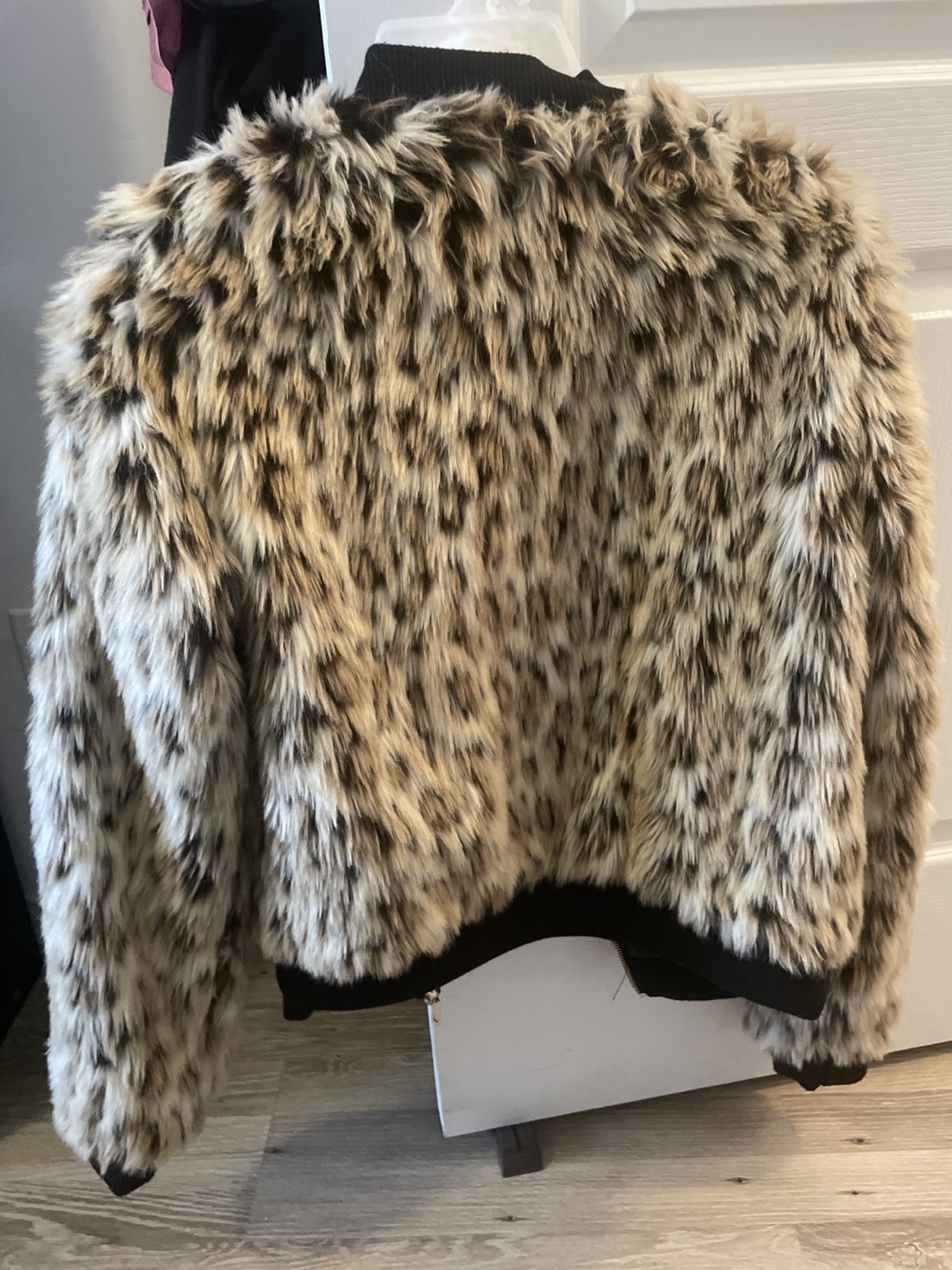 Forever 21 Leopard Print Faux Fur Bomber Jacket - photo 3
