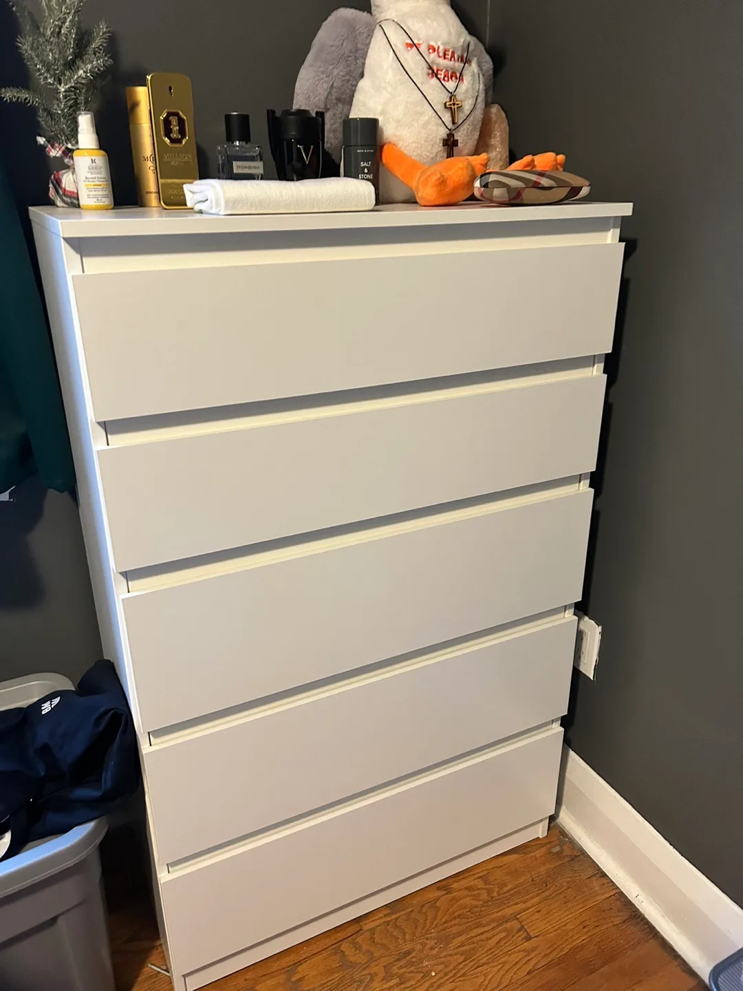 White 5 Drawer Chest thumbnail
