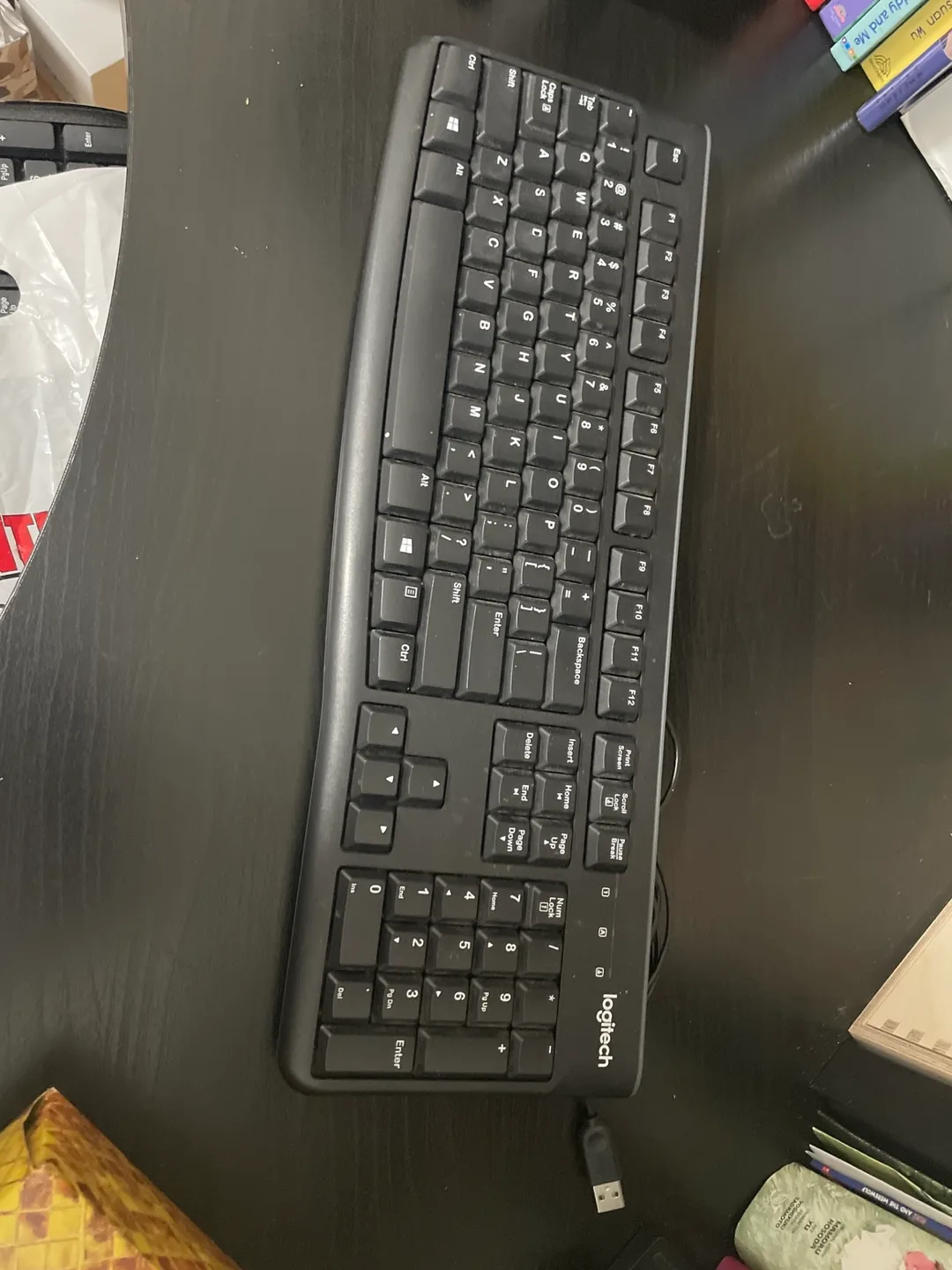 Logitech Wired Keyboard thumbnail