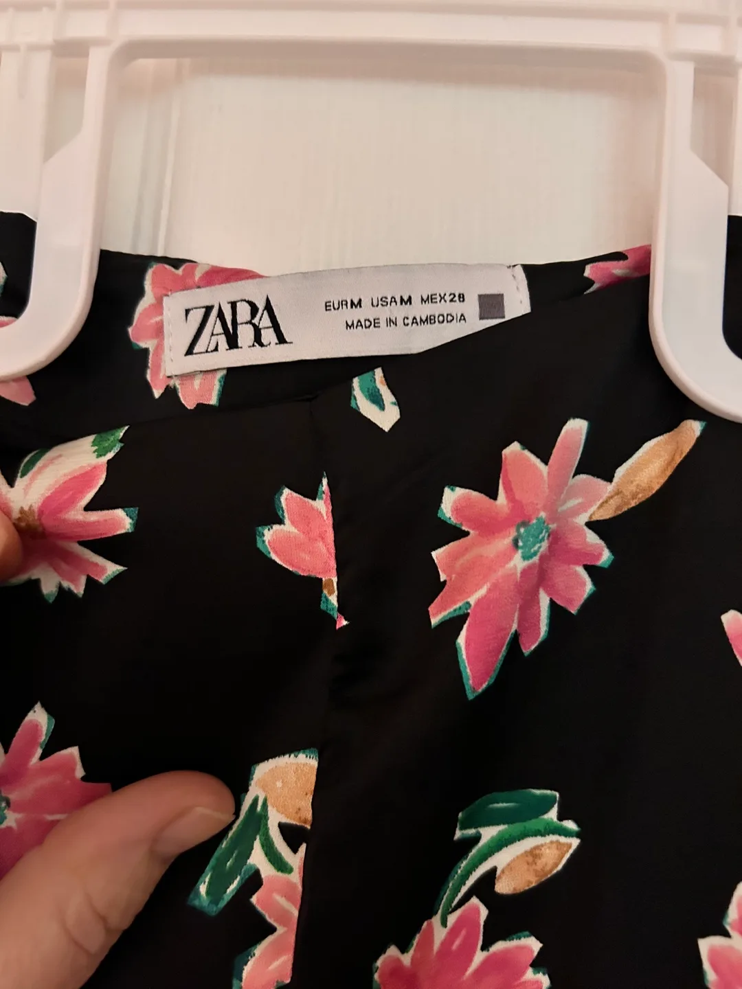 Zara Floral skirt image indicator(3)