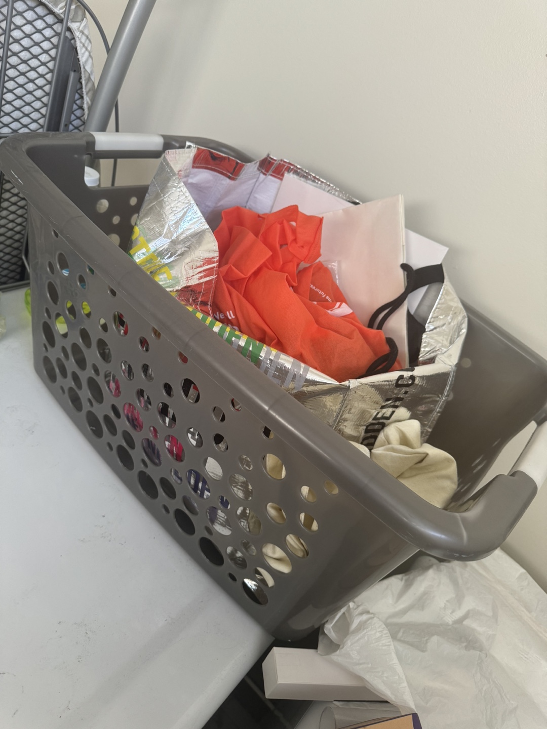 Grey Laundry Basket - photo 3