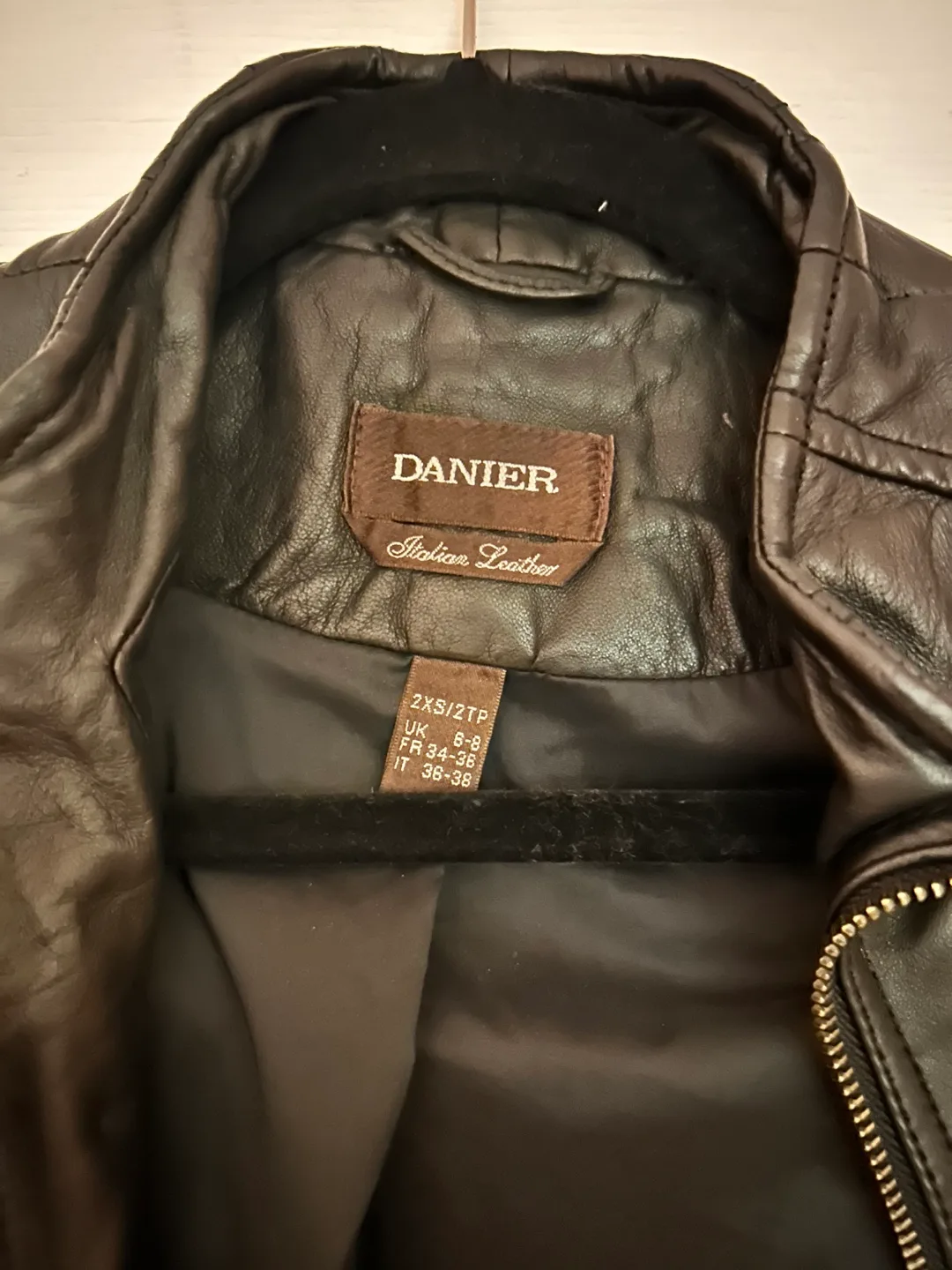 Danier Leather Jacket image indicator(2)