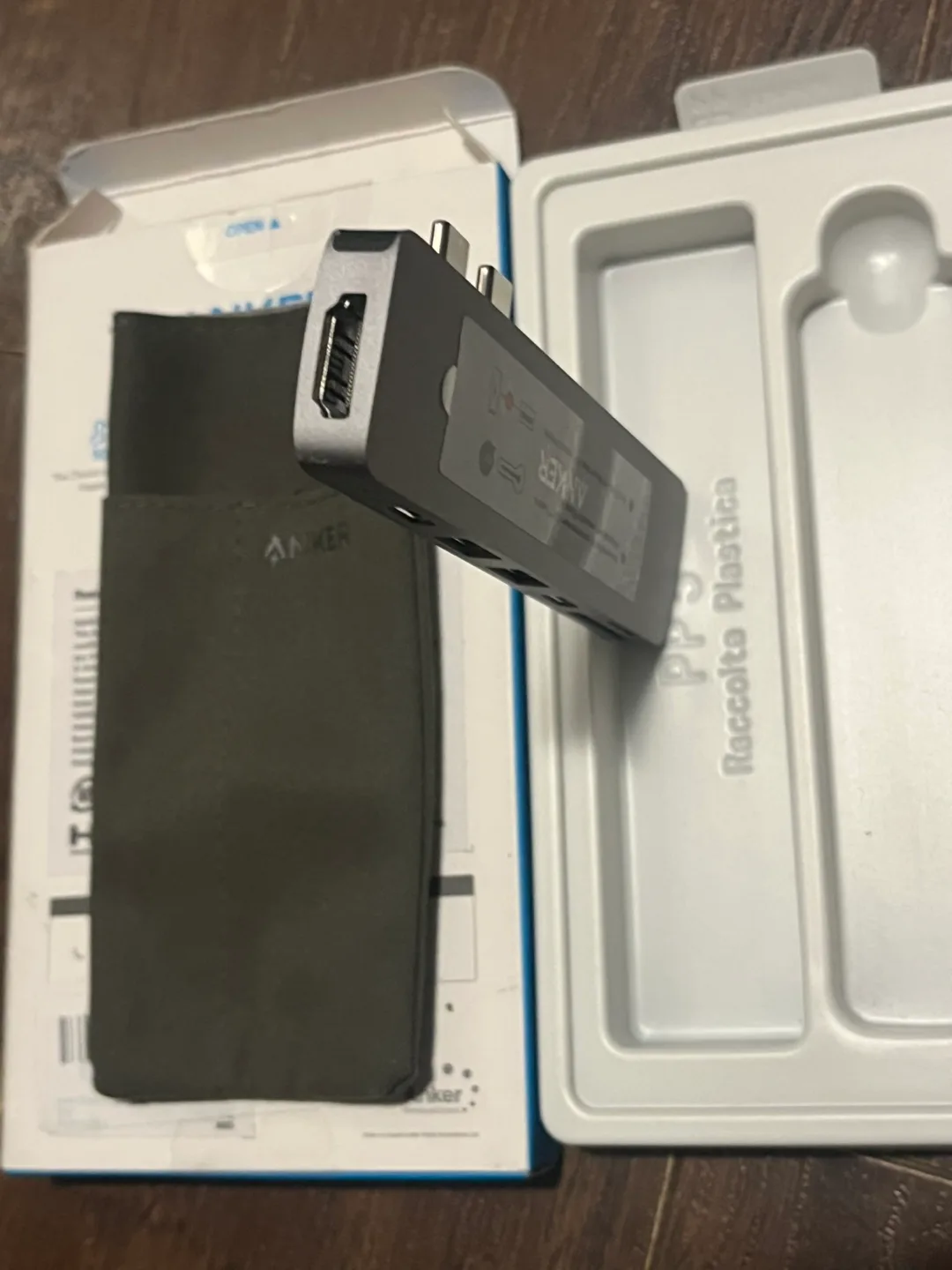 Anker 7-in-2 USB-C Hub for MacBook image indicator(3)