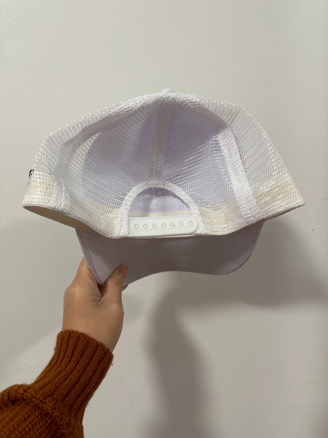 Free New Balance Trucker Cap image indicator(3)