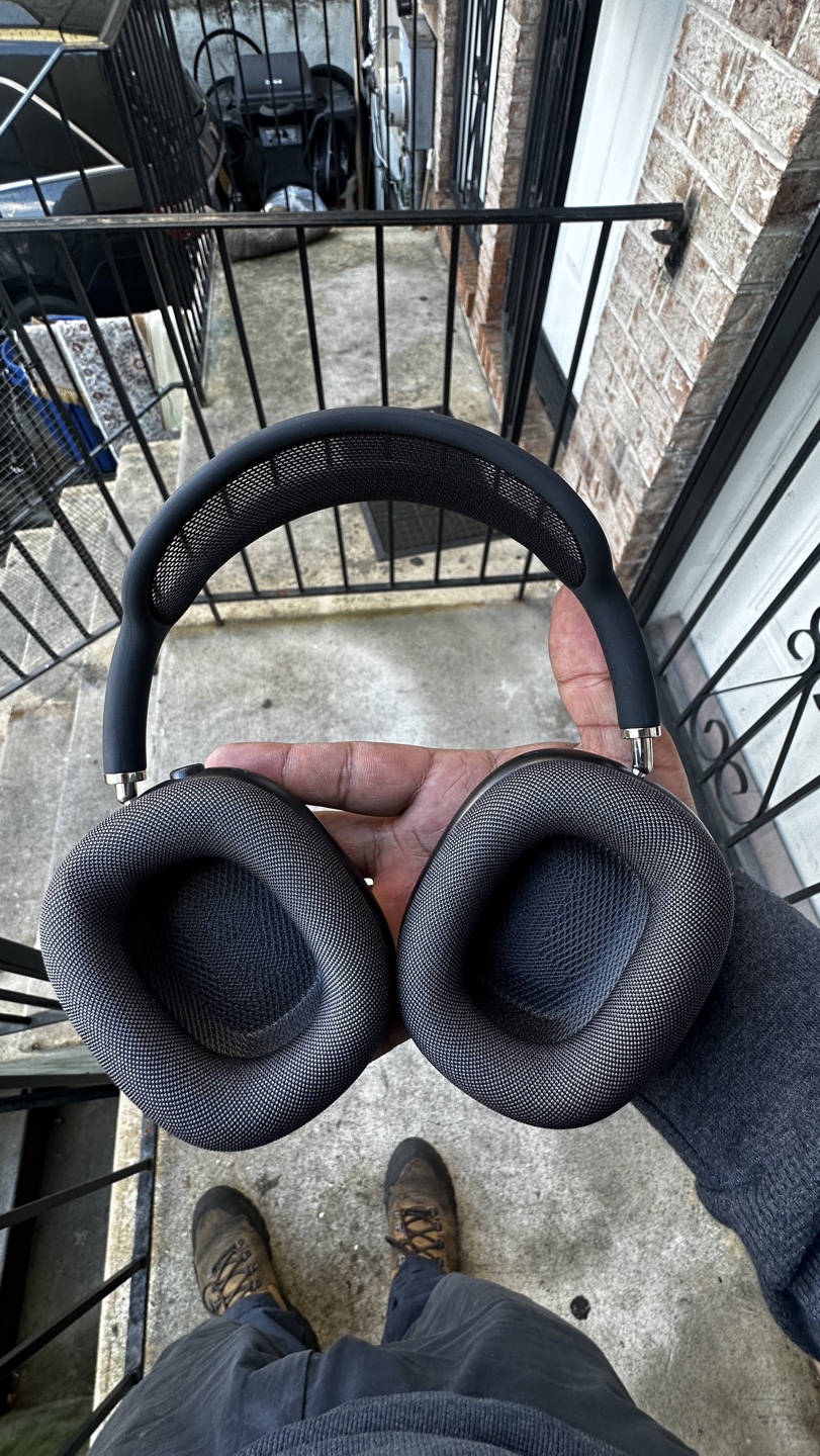 Apple AirPods Max with Smart Case - photo 4