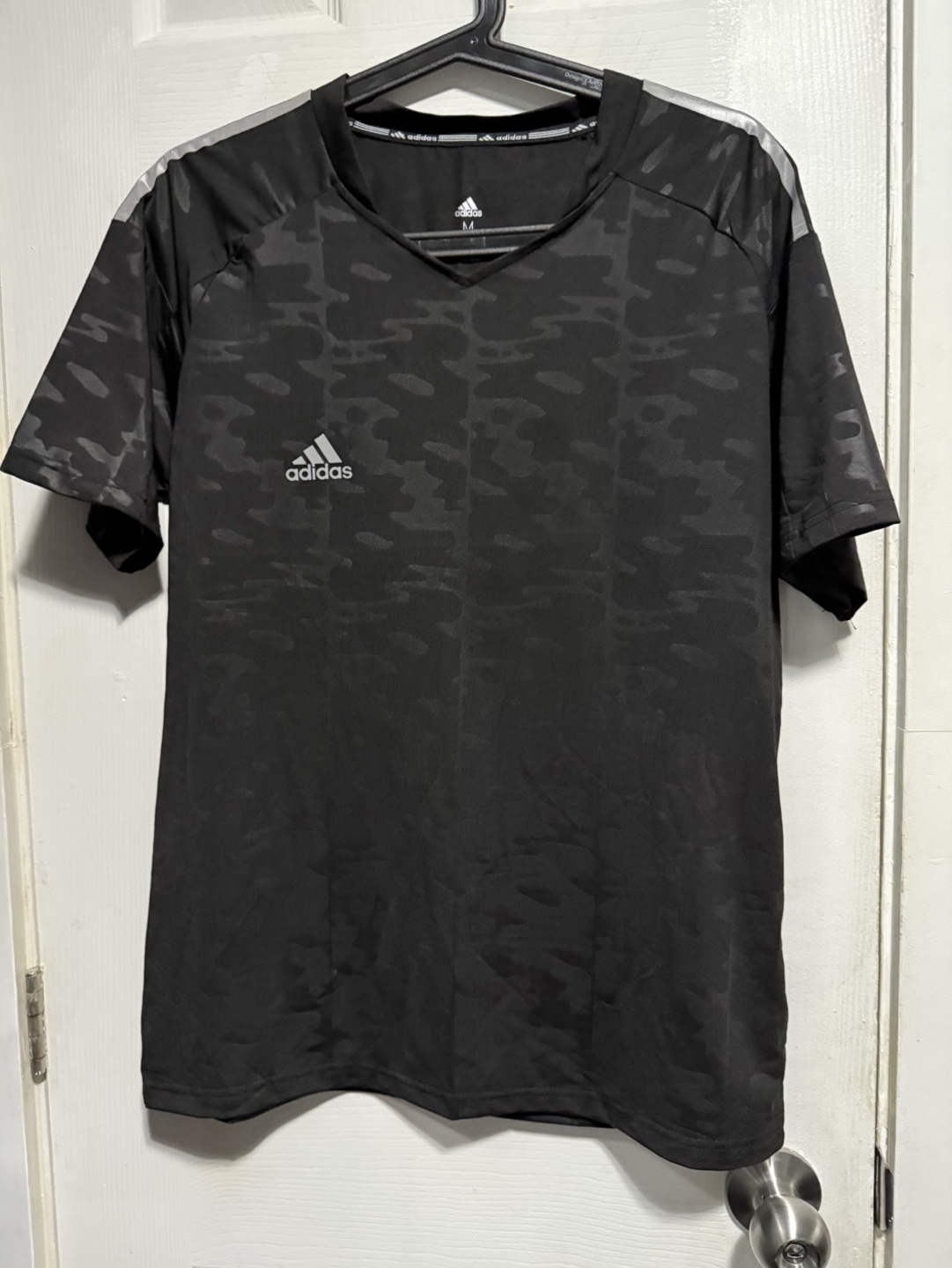 SEVEN! Nike, Adidas & Under Armour T-Shirts & Tank Tops - Size M - photo 3