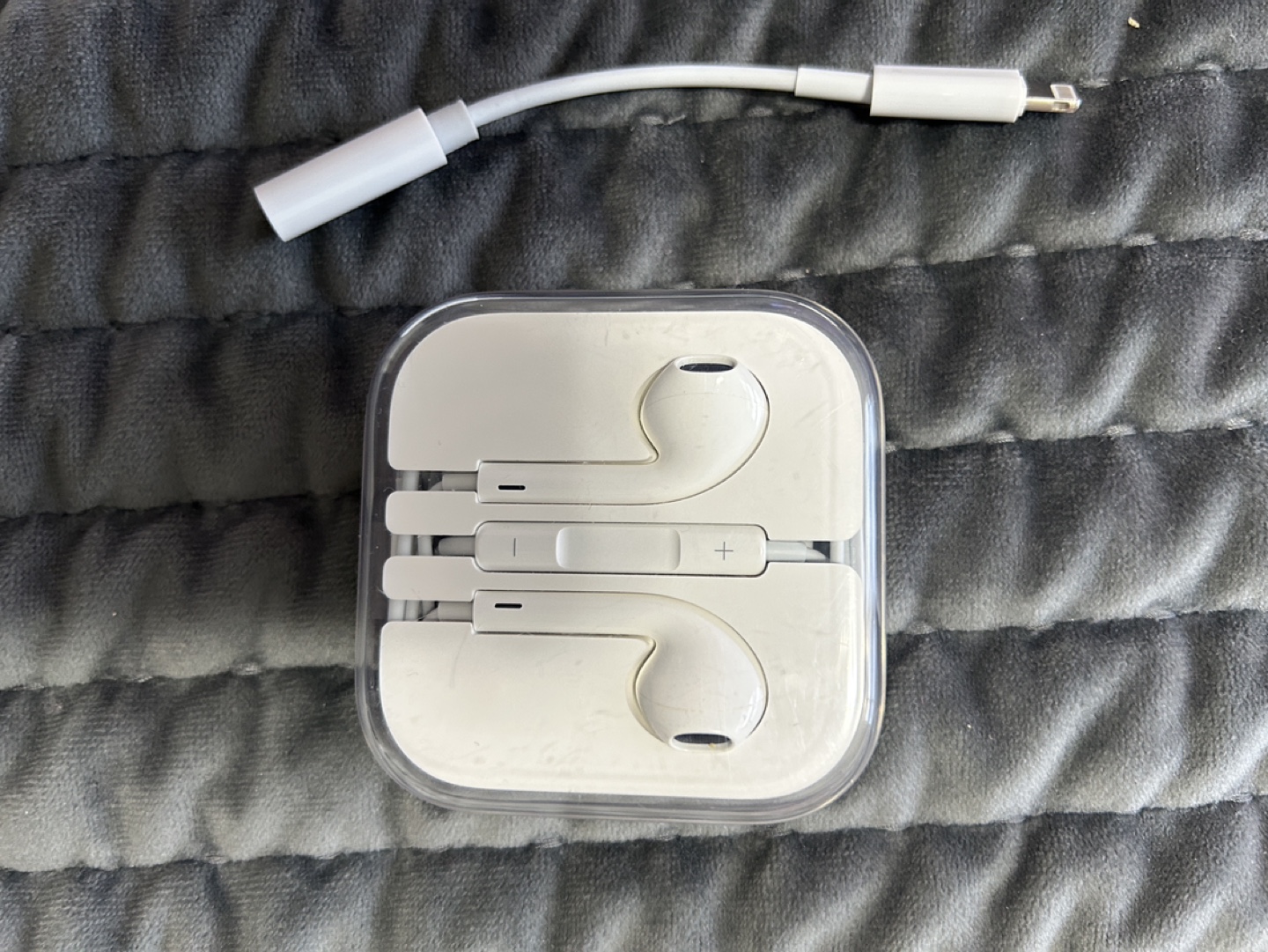 Apple EarPods with Lightning Connector