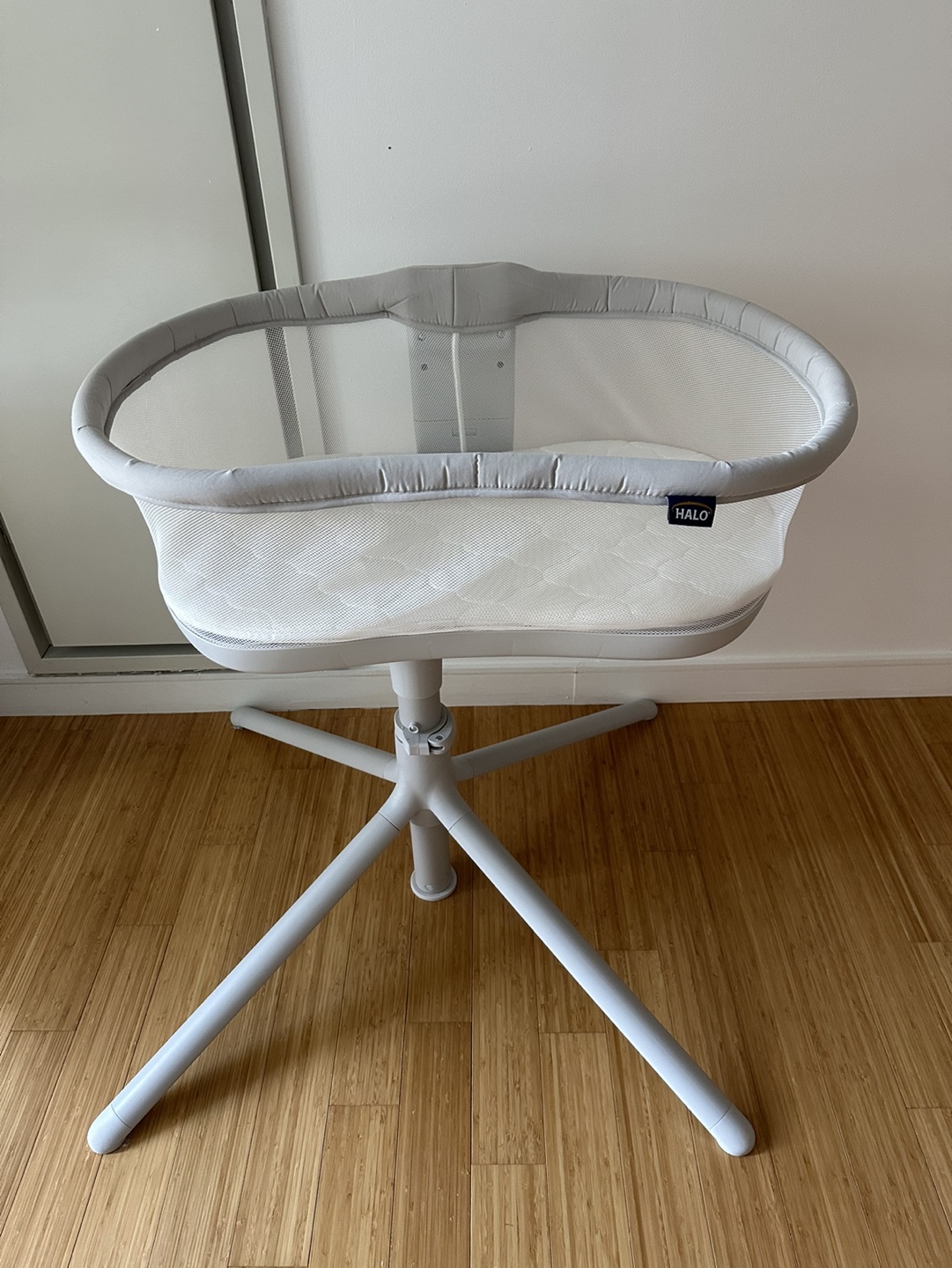 Halo Bassinet Swivel Sleeper