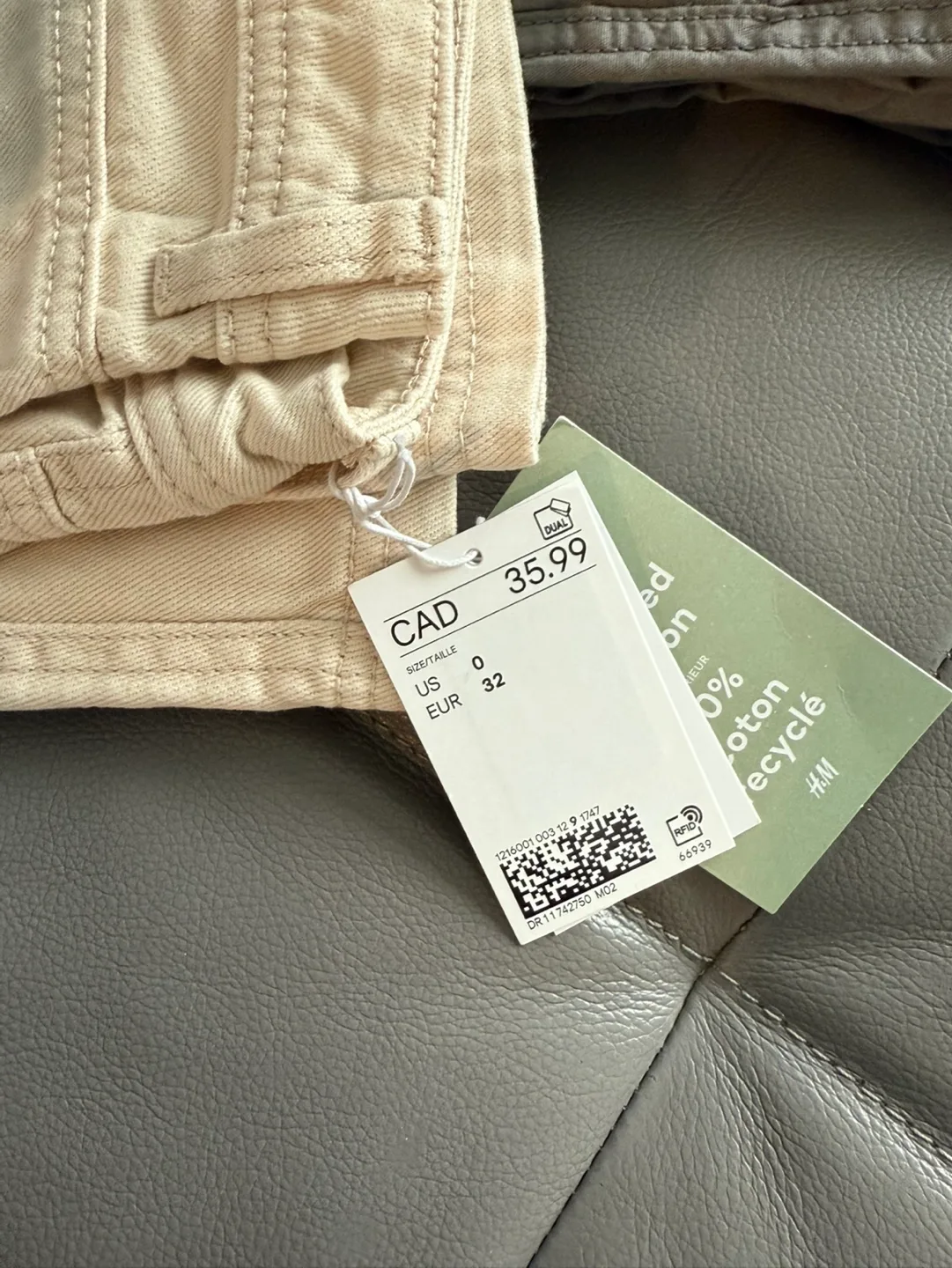 H&M Wide Leg Light Beige Pants image indicator(2)