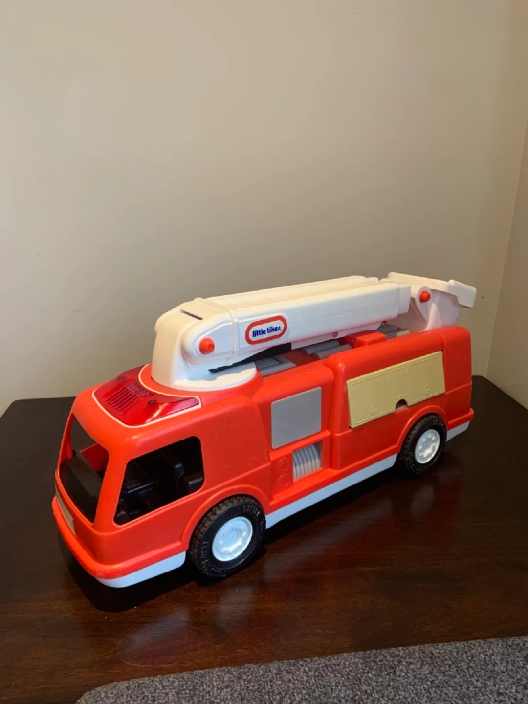 Little Tikes Fire Truck thumbnail